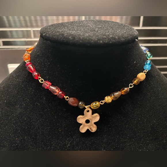 🌸 2 urban outfitters necklaces🩷 - Picture 3 of 3